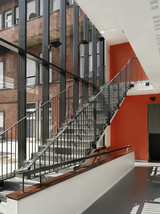 escalier principal - photo luc boegly ©