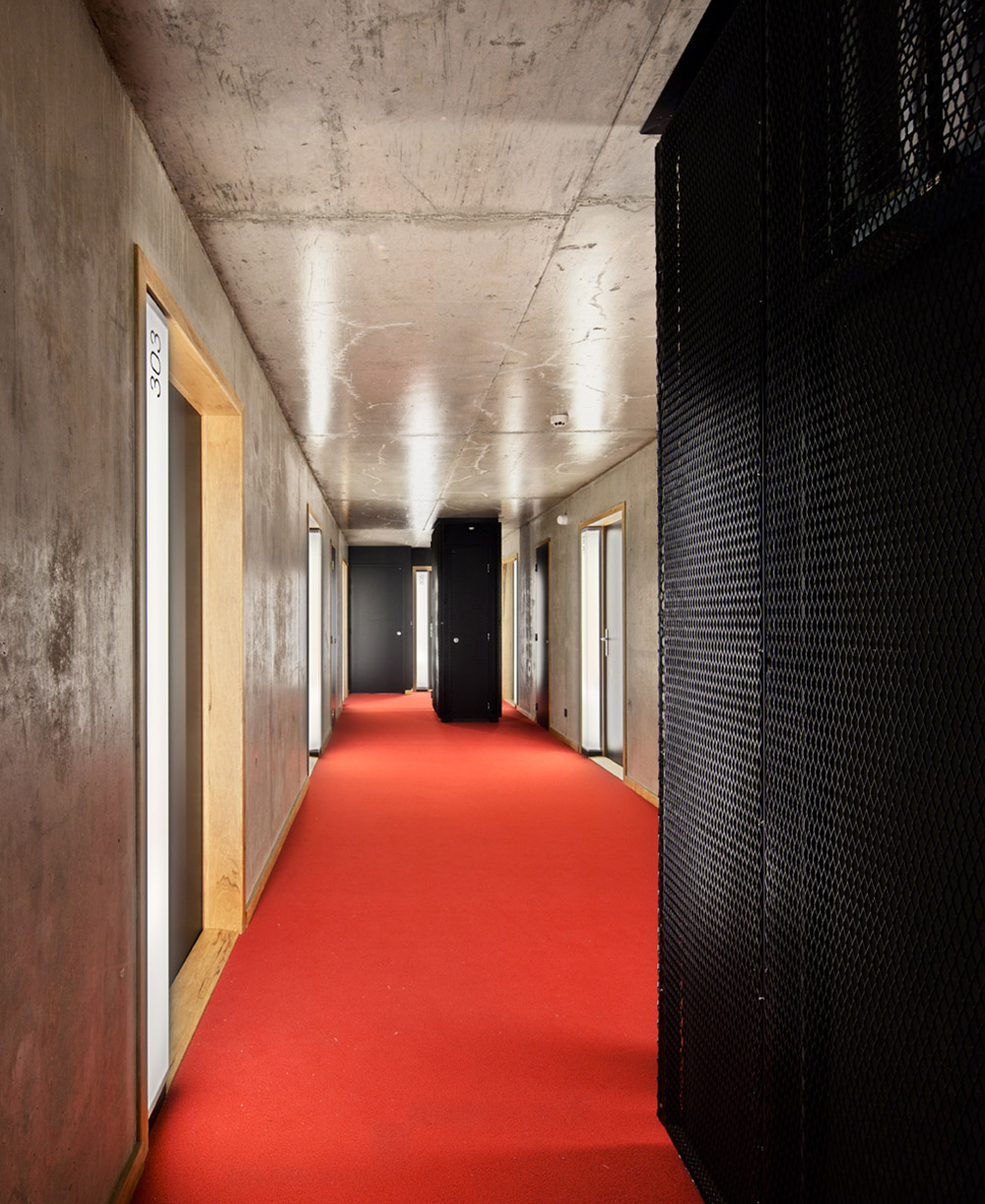 résidence internationale pour étudiants à Chambéry - 73 - circulation étage courant - photo Luc Boegly ©