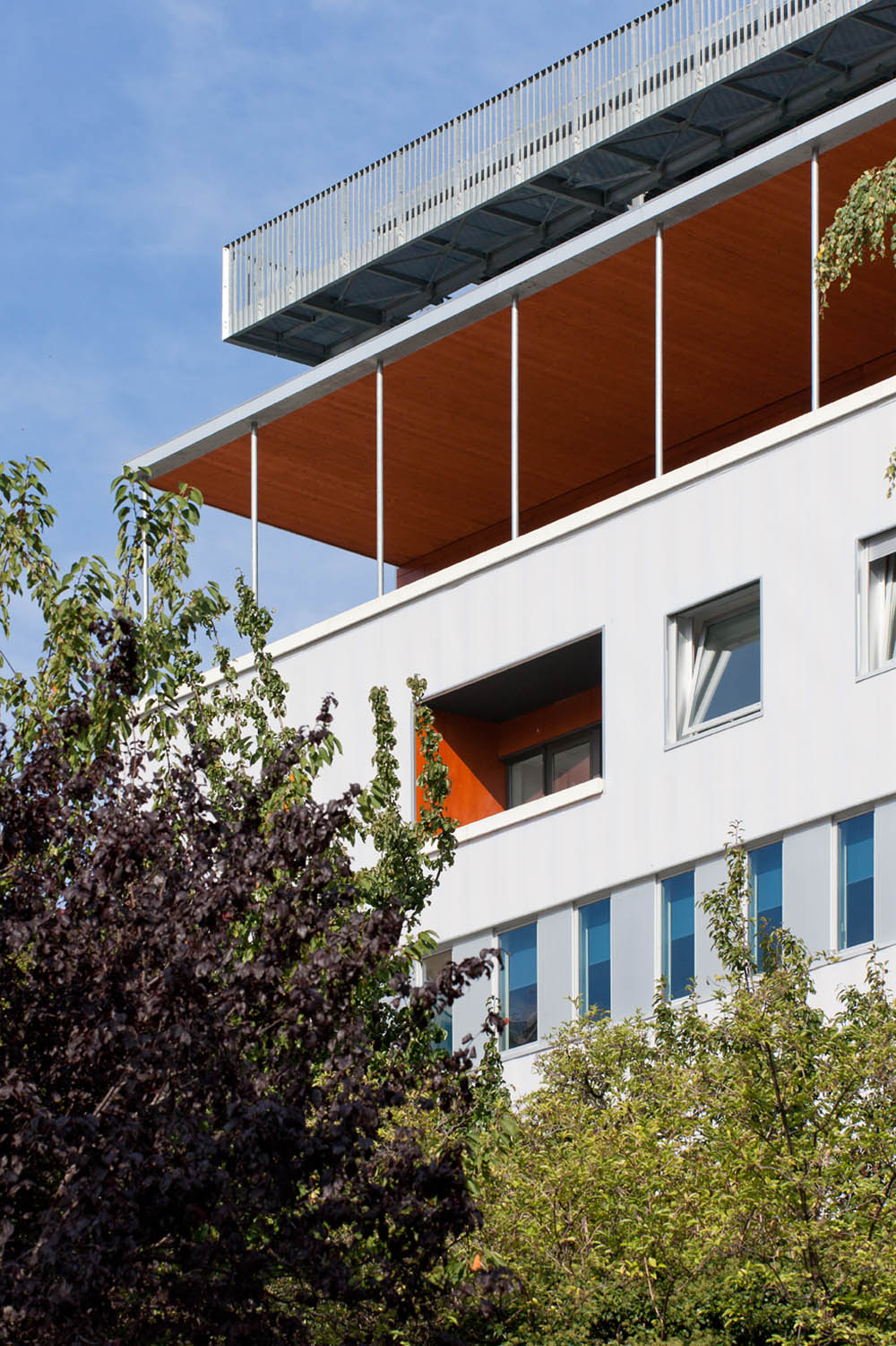extensions de l'hôpital de Saint-Jean de Maurienne – 73 - terrasse de la salle de restauration - photo Luc Boegly ©