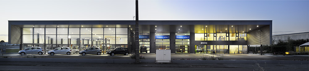 restructuration et extension de la concession Hamon automobile à Saint Brieuc - 22 <br /> - photo Luc Boegly ©