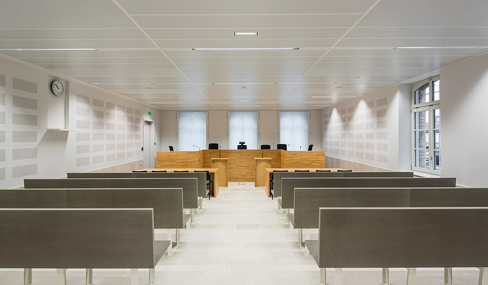 Palais de Justice à Haguenau - 67 - salle d'audience du tribunal d'instance - photographie Luc Boegly ©