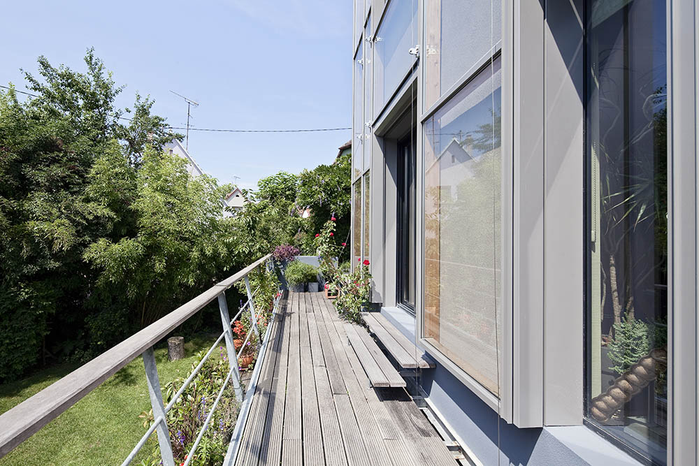 maison 366 à Eckbolsheim - 67 - terrasse intermédiaire entre séjour et jardin - photo Luc Boegly ©