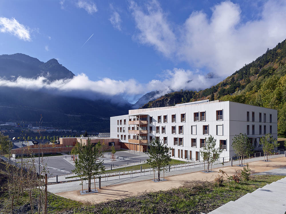 ehpad, ssr et unité Alzheimer à Modane - 73 - façade est - photo Stéphane Chalmeau ©
